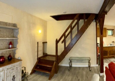 Gite la Grange rustique, Eingangsbereich und Treppe