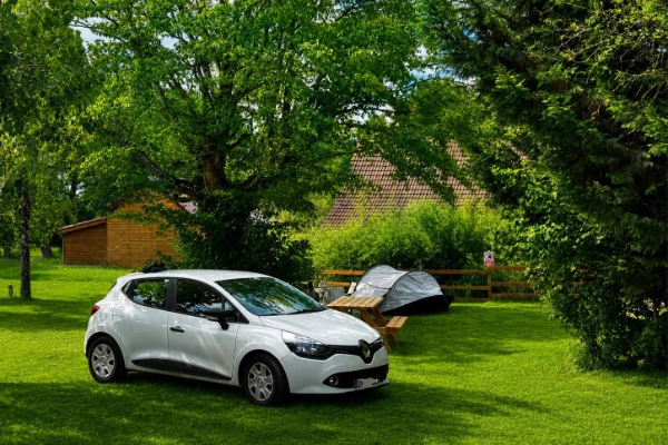 Camping le Cormier, Tente et voiture